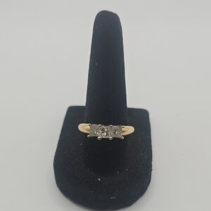 8.5 14k Gold Band and 14k White Gold Prongs 3 4mm .25 Carat Diamond Ring